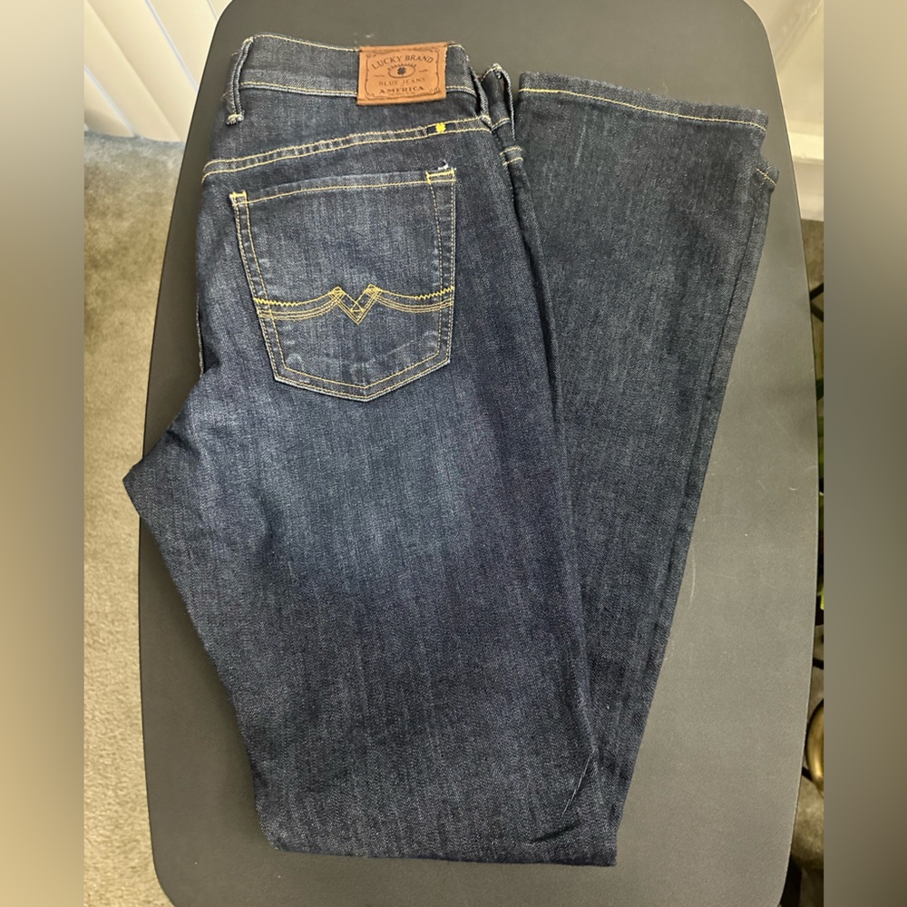 Lucky Brand Women’s Sweet Mid-Rise Straight-Leg Jeans NWOT – Size 6/28R